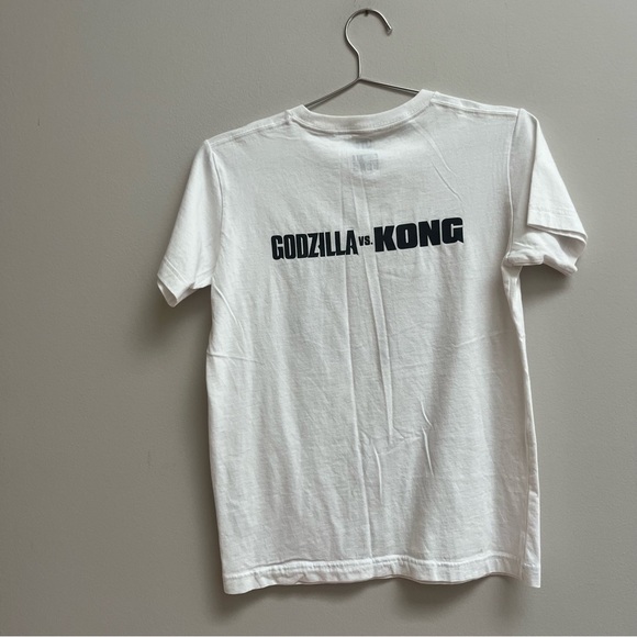 Godzilla vs. Kong tshirt - Picture 1 of 3